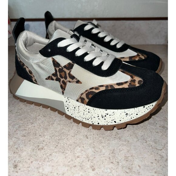 Very G Leopard Print Womens Sneakers Size 8.5 With Star Detail & Chunky Sole Bei - Picture 2 of 6